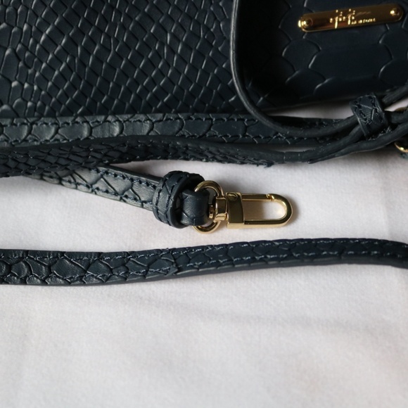 Gigi New York Navy Leather Foldover Crossbody Shoulder Purse Clutch Python Snake - Picture 9 of 9